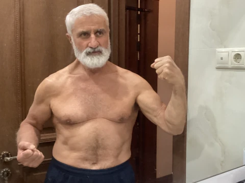 №9. (15.08.2025) Мне 72 г.